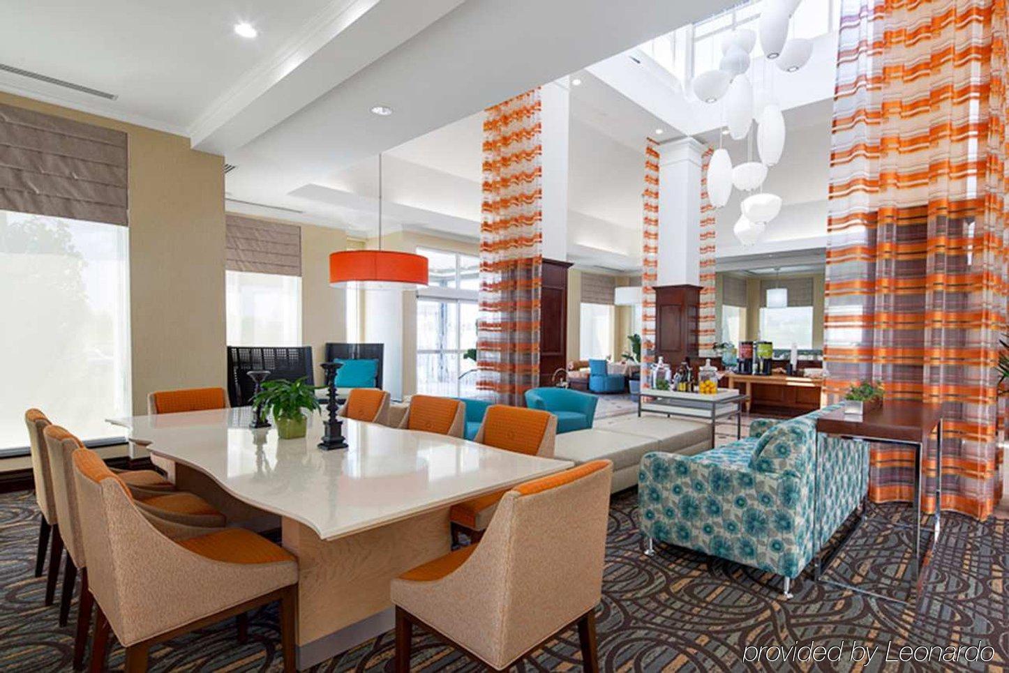 Hilton Garden Inn Toronto-Оквілл Екстер'єр фото